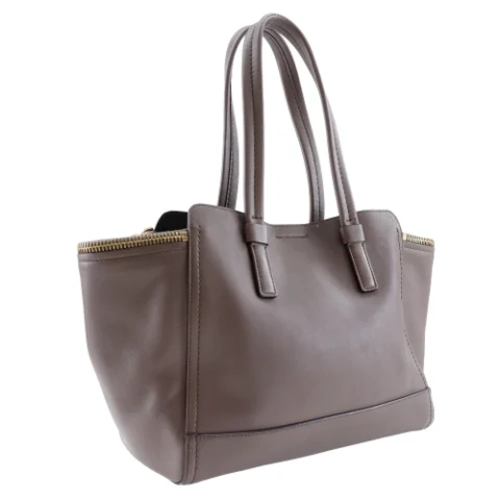 Salvatore Ferragamo Pre-owned Leather shoulder-bags Brown Dames