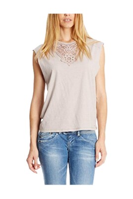 broderad-armlos-topp-i-normal-passform