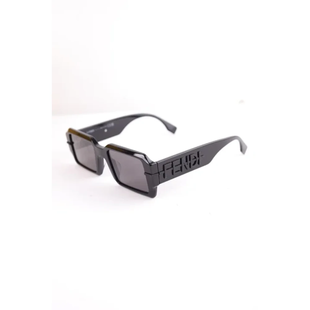Fendi Vintage Pre-owned Plastic sunglasses Black Dames