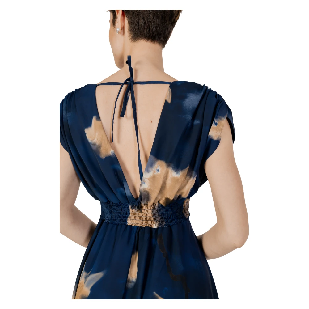 RINASCIMENTO Blauwe Jurk met Bloemenprint en V-hals Blue Dames
