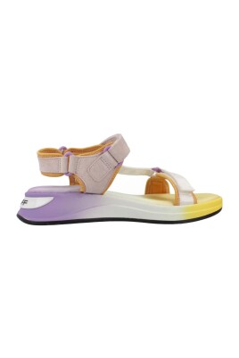 sandales-rouges-a-bride-ronde