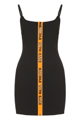 contrasting-trim-sheath-dress