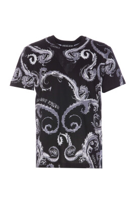 black-t-shirts-and-polos