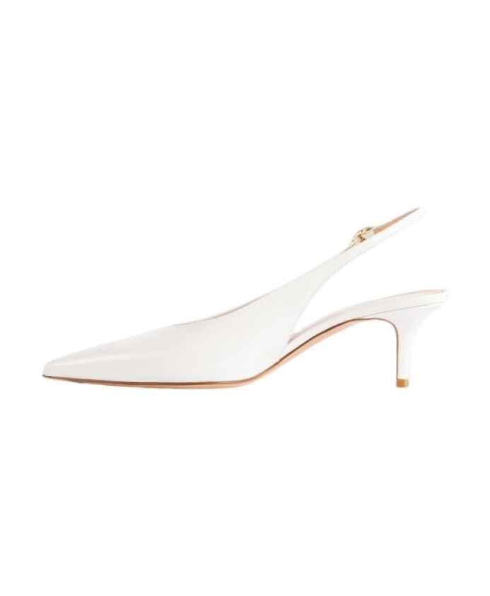 escarpins-blancs-en-cuir-bout-pointu