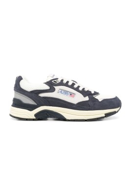 sneakers-bleues-avec-fermeture-reelwind