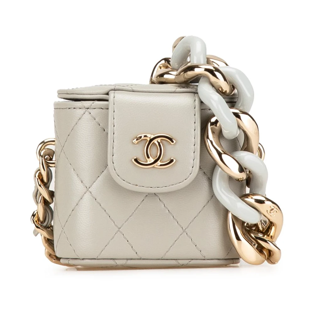 Chanel Vintage Women's Gray Pre-Owned Mini Lambskin Elegant Chain Vanity Case