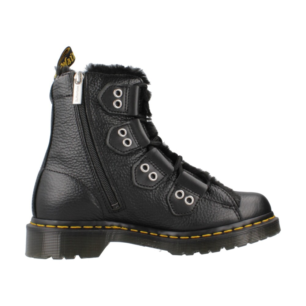 Compra botas de Dr. Martens online en Miinto