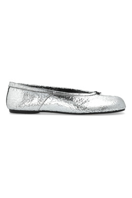 tabi-toe-ballet-flats