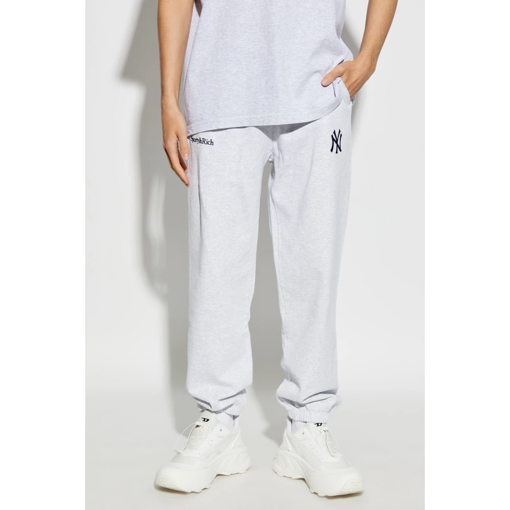 Sporty & Rich Broek uit de 47 & The New York Yankees collectie Gray Unisex