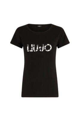 basic-round-neck-t-shirt