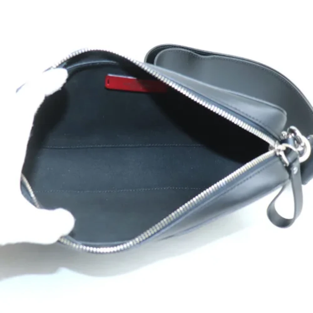 Valentino Vintage Pre-owned Leather shoulder-bags Black Dames