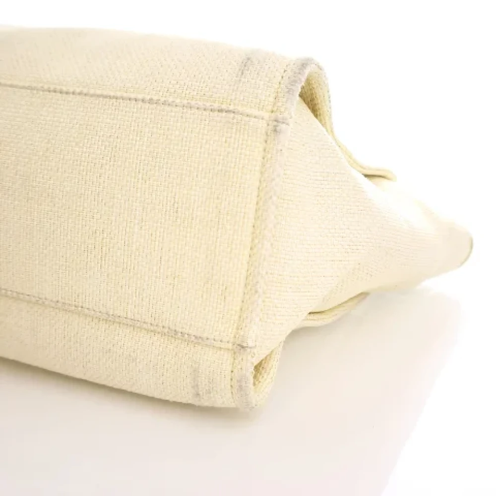 Chanel Vintage Pre-owned Canvas chanel-bags Beige Dames