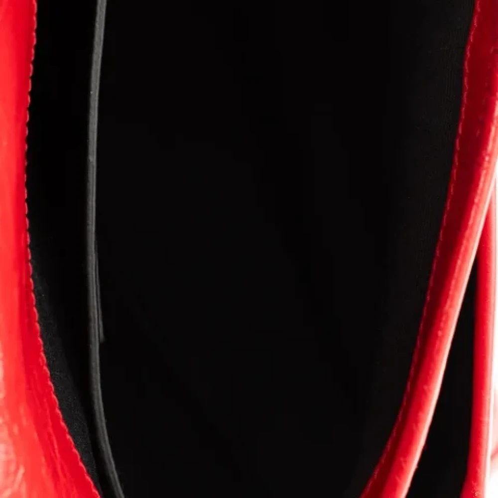 Yves Saint Laurent Vintage Pre-owned Leather shoulder-bags Red Dames