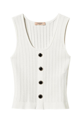 white-knit-top-with-special-details