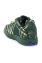 baskets-a-motif-check-avec-lacets-barbeles