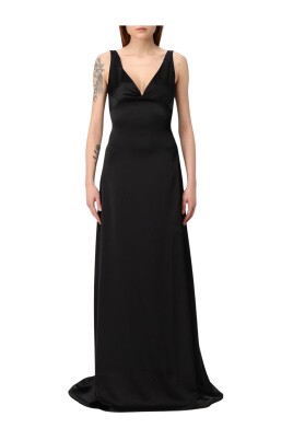 robe-longue-noire-elegante-femme