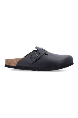 closed-clog-shoes-comfortable-style