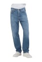 straight-cut-denim-jeans