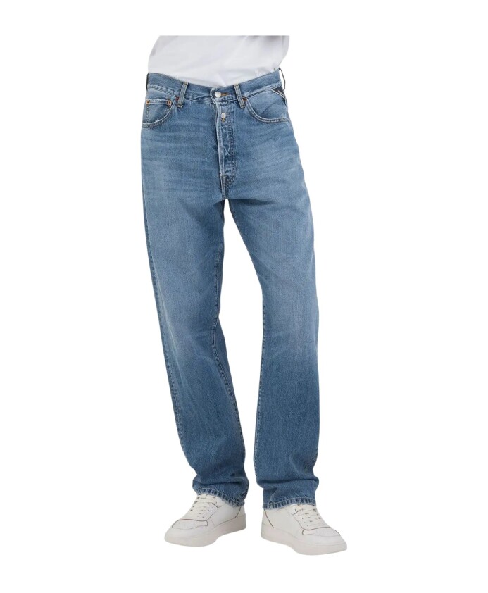 straight-cut-denim-jeans