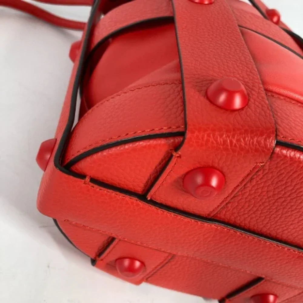 Salvatore Ferragamo Pre-owned Leather shoulder-bags Red Dames