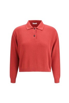 pull-en-coton-a-col-classique-et-details-coteles