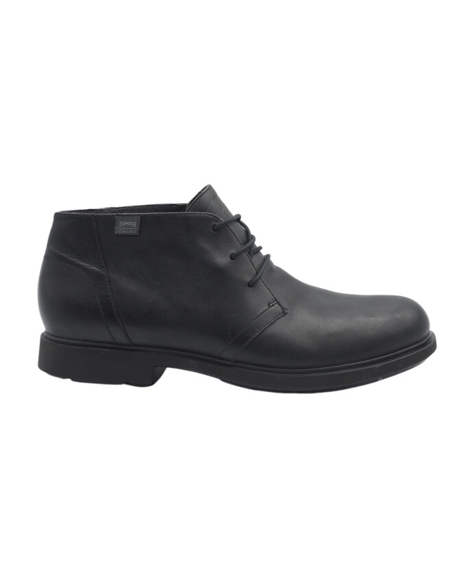 chaussures-homme-en-daim-ou-cuir