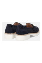 mocassins-bleus-en-daim-perfore