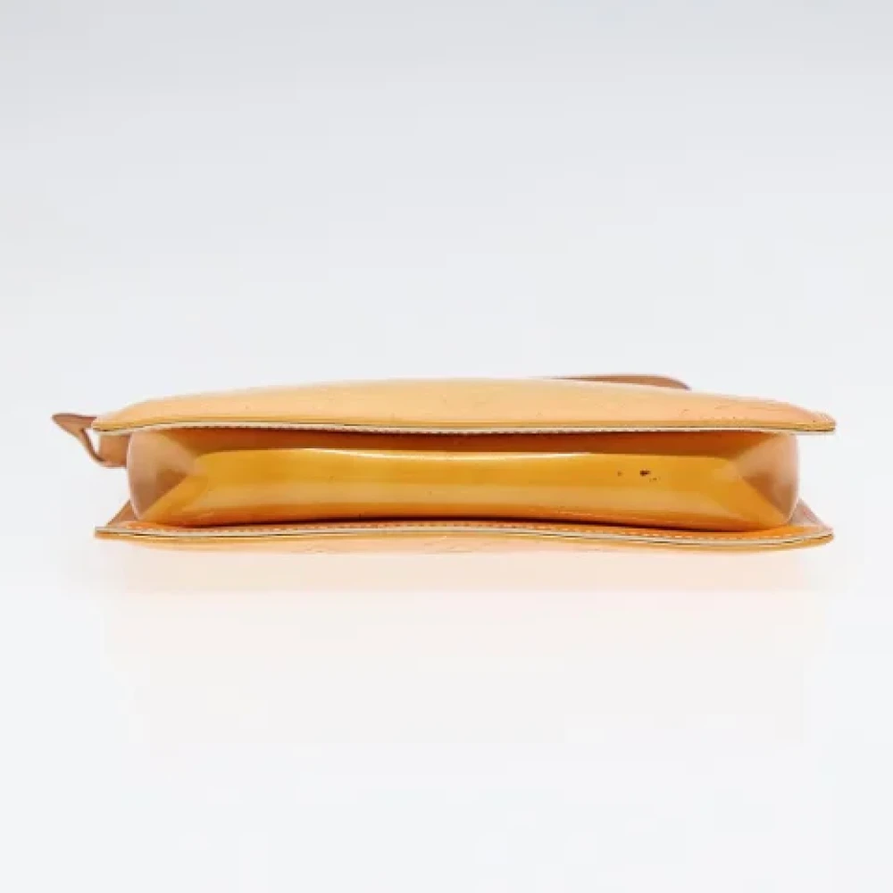 Louis Vuitton Vintage Pre-owned Leather clutches Yellow Dames