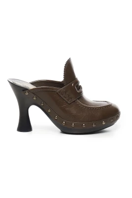 Bruna Sneakers med Träsula
