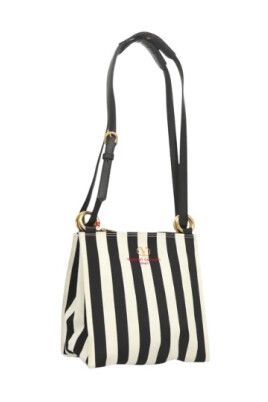 pre-owned-nylon-handbags