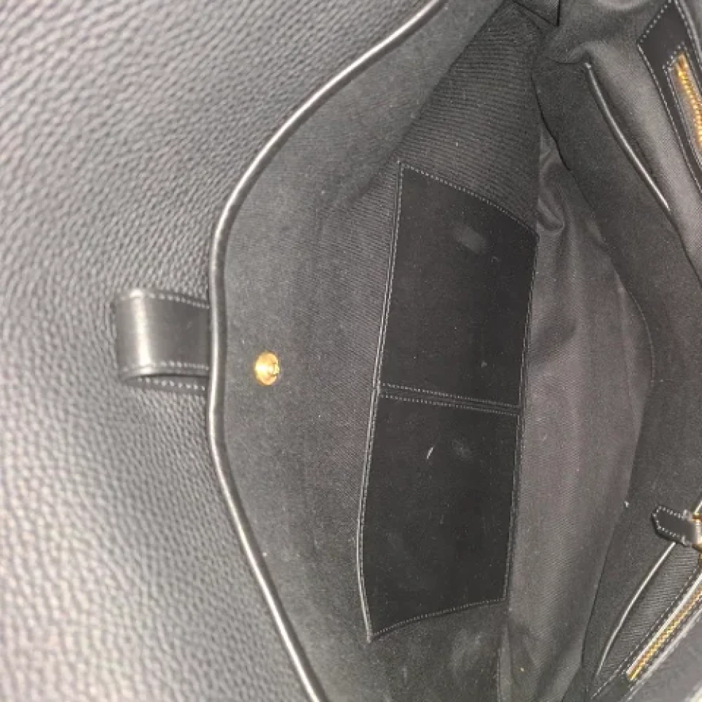 Tom Ford Pre-owned Leather shoulder-bags Black Heren