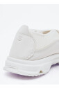 chaussure-slip-on-en-mesh-avec-boucle-laterale