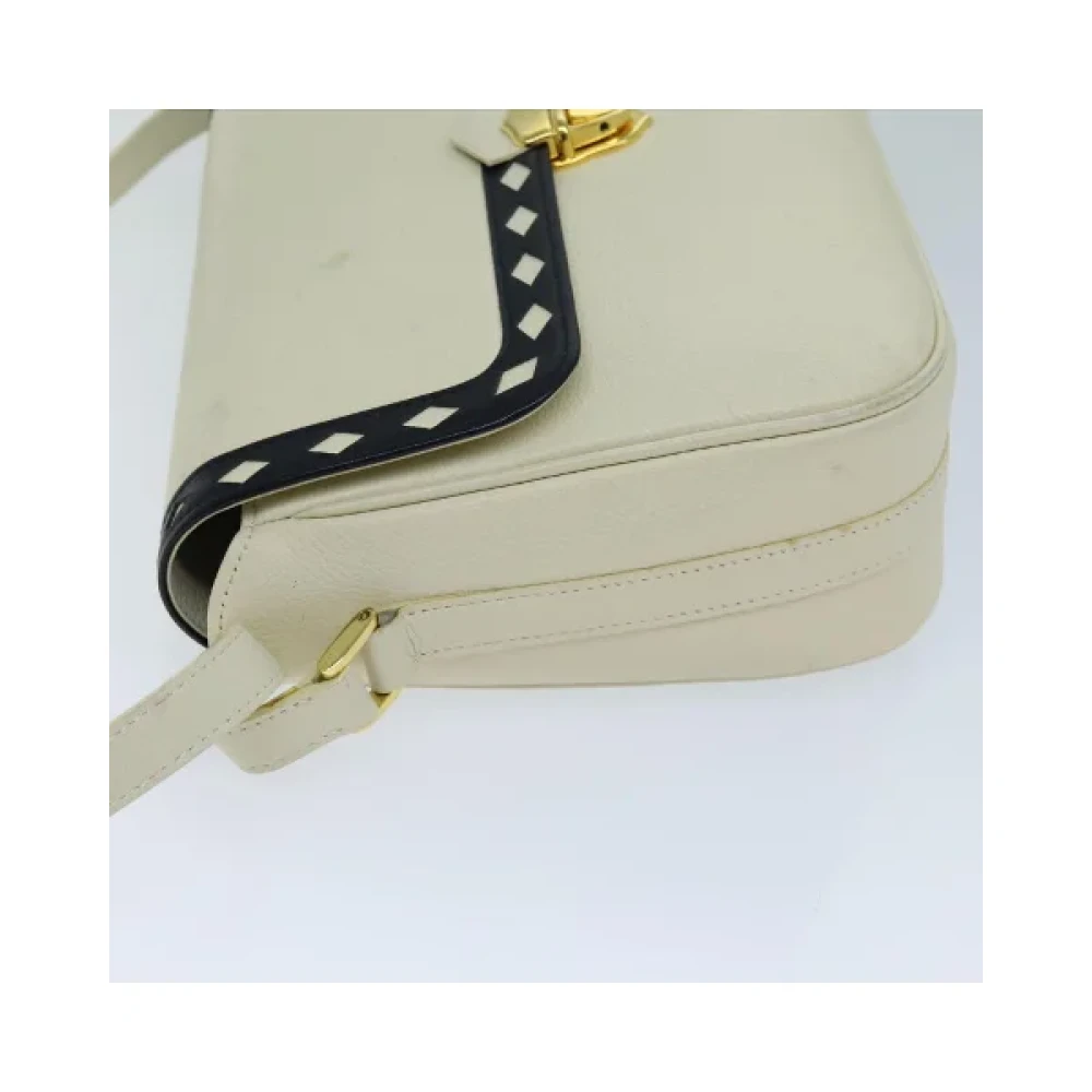Yves Saint Laurent Vintage Pre-owned Leather shoulder-bags Beige Dames