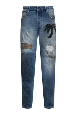 classic-denim-jeans-for-everyday-wear