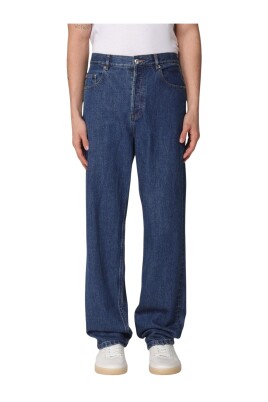 classic-straight-leg-jeans