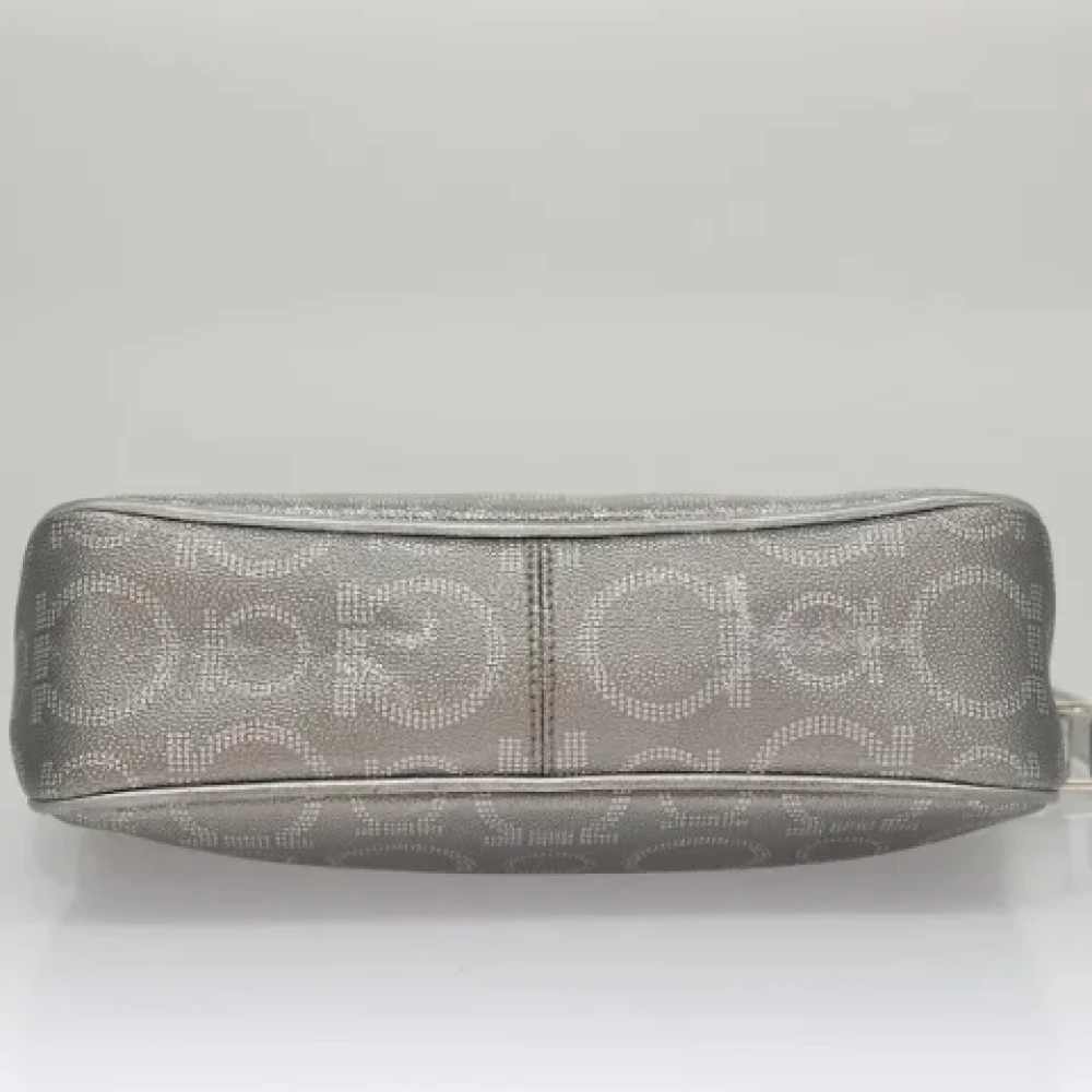 Salvatore Ferragamo Pre-owned Leather handbags Gray Dames