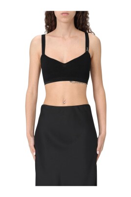 black-sleeveless-top-elegant-style