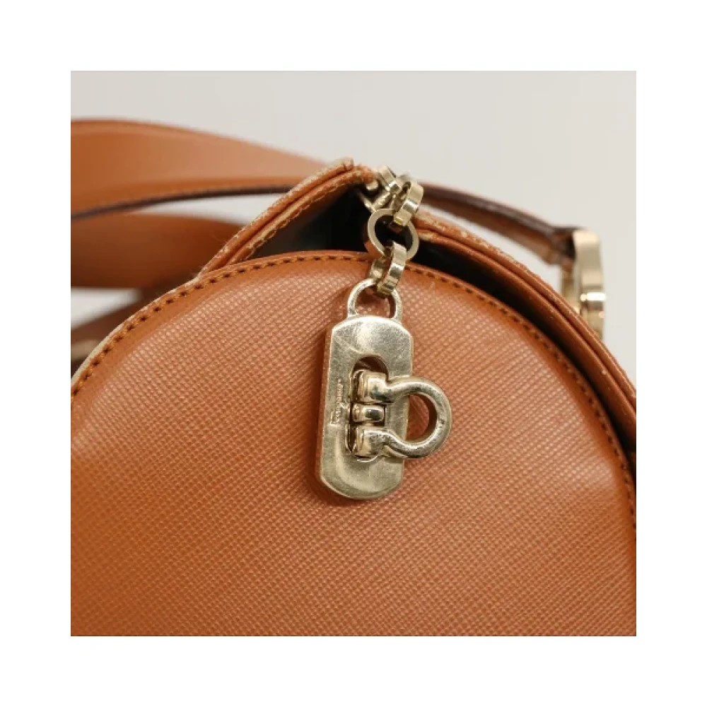Salvatore Ferragamo Pre-owned Leather handbags Brown Dames