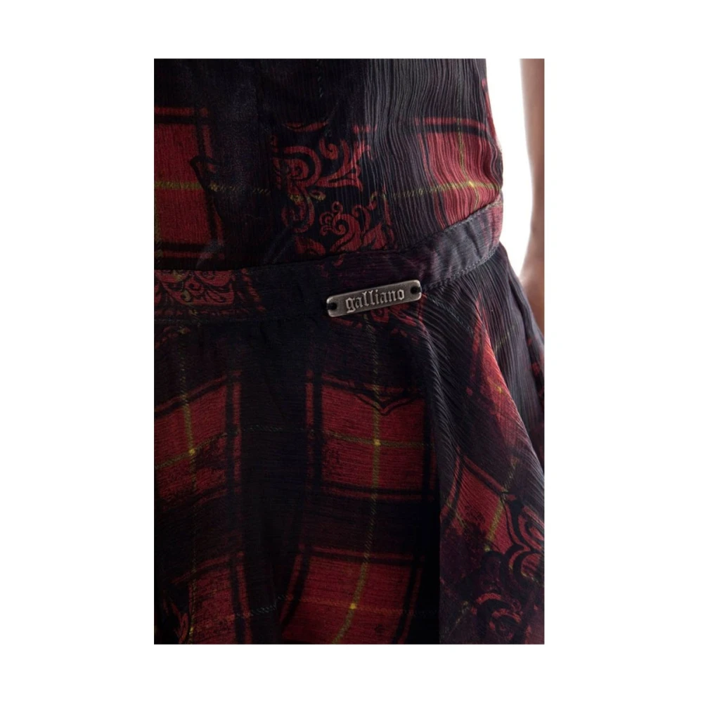 John Galliano Elegante Zijden Korte Rok met Zijrits Multicolor Dames