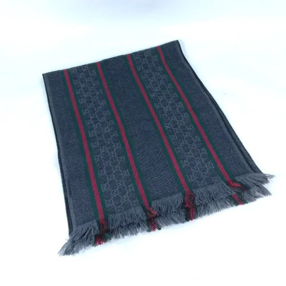 Gucci Vintage Pre-owned Wool scarves Gray Heren