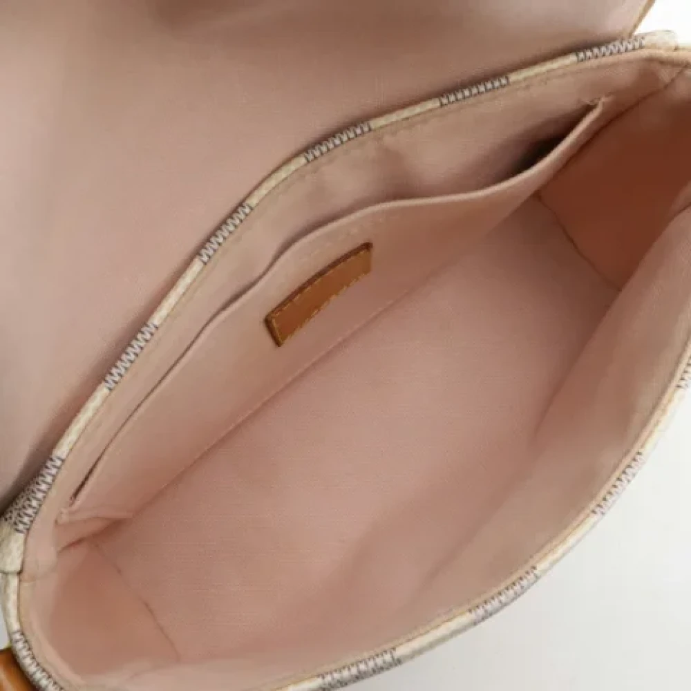 Louis Vuitton Vintage Pre-owned Plastic handbags Beige Dames