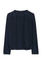 stijlvolle-blouse-met-uniek-ontwerp