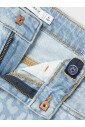 denim-jeans-met-rozenprint