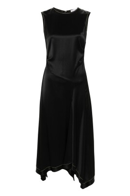 robe-noire-sans-manches-en-satin