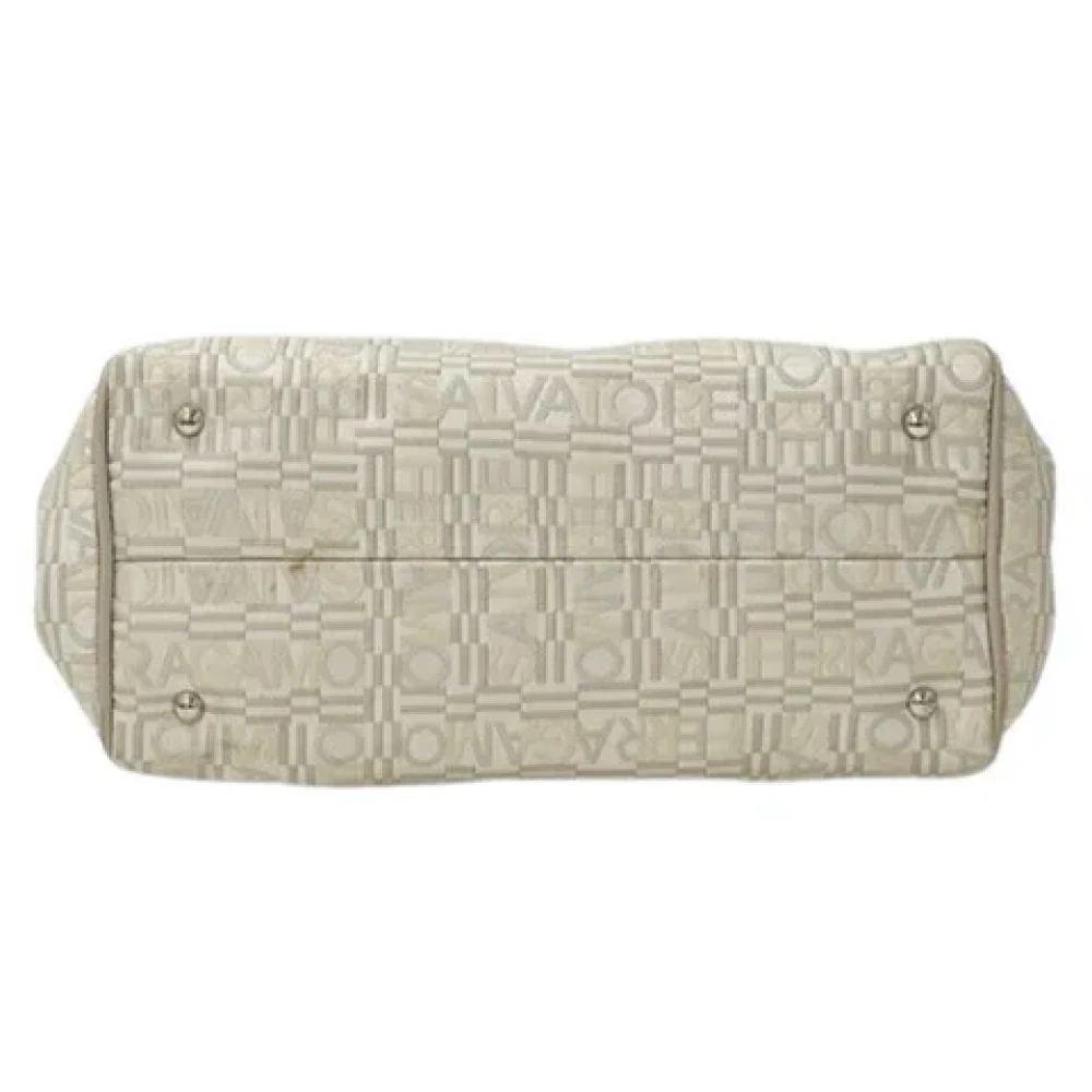 Salvatore Ferragamo Pre-owned Canvas handbags Beige Dames