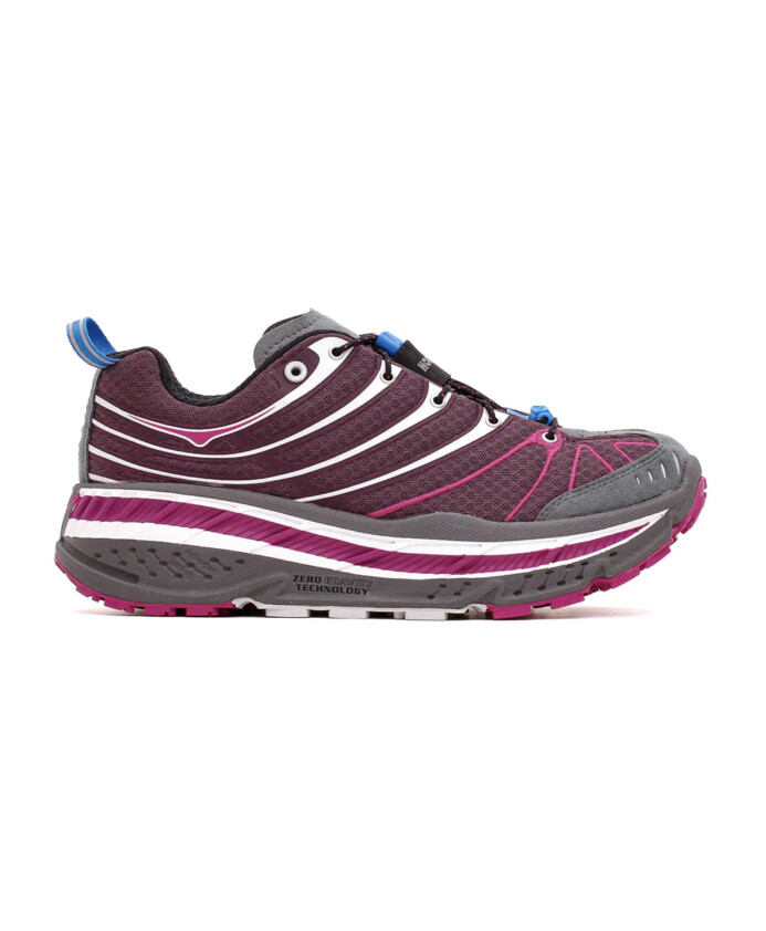 chaussures-de-running-aubergine