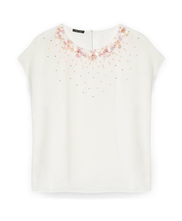 blouse-a-encolure-brodee
