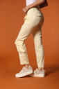 pantalon-cargo-coupe-decontractee-asia-snake