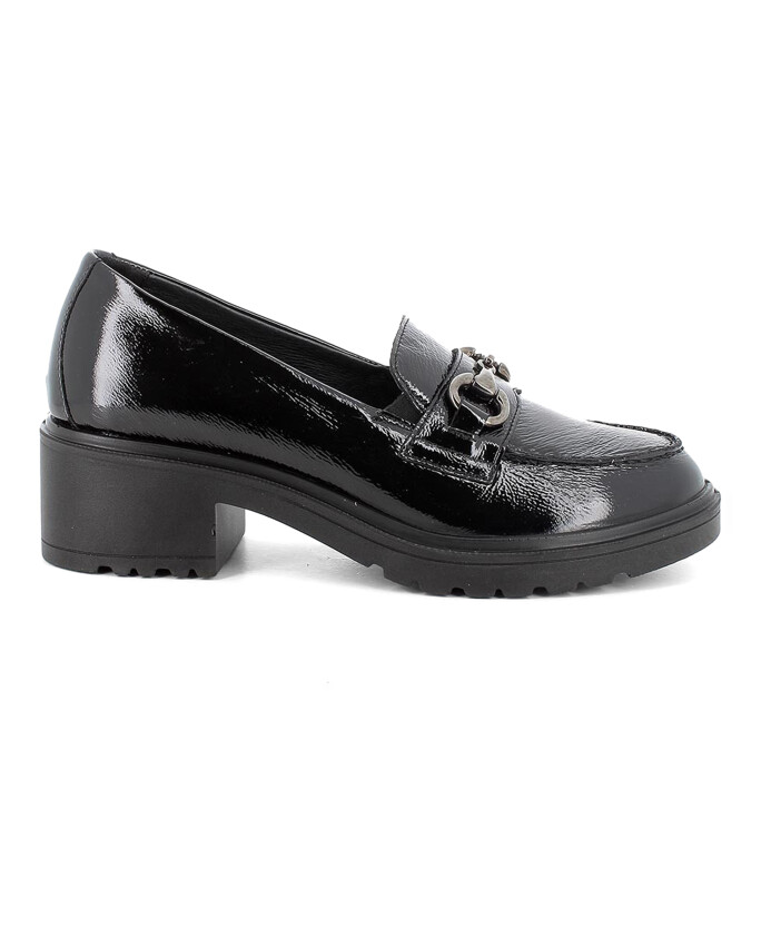 mocassin-en-cuir-noir-avec-effet-froisse