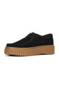black-bee-leisure-sneakers